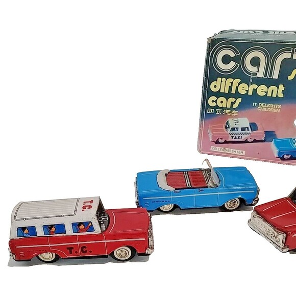 COLLECTIBLE Tin Friction  FORD & CHEVROLET EMERGENCY & TAXI Toy CAR SET MF-946 - Picture 3 of 9